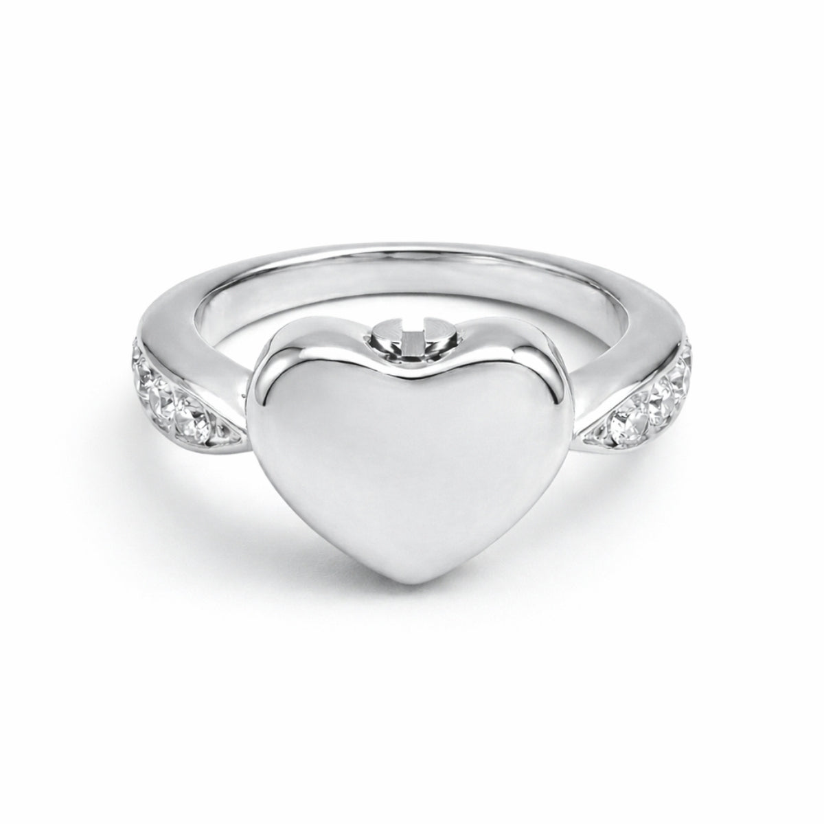 Bague Cœur du Souvenir urne argenté en acier inoxydable avec compartiment discret sécurisé – Mementery