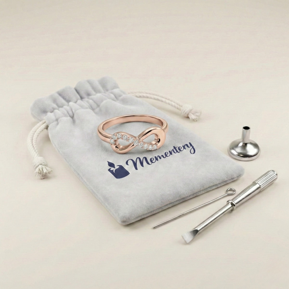 Coffret Mementery avec Bague Mémoire Infinie urne rose et kit de remplissage inclus