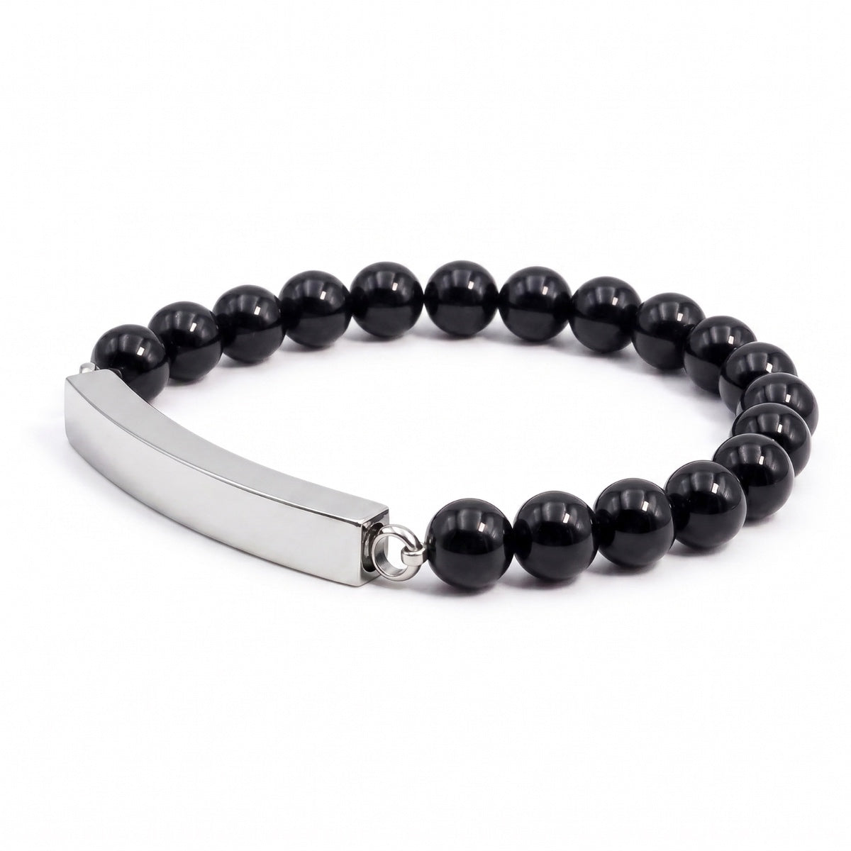 Vue 3/4 du bracelet pierre du souvenir noir metal-gris avec perles noires et barre 