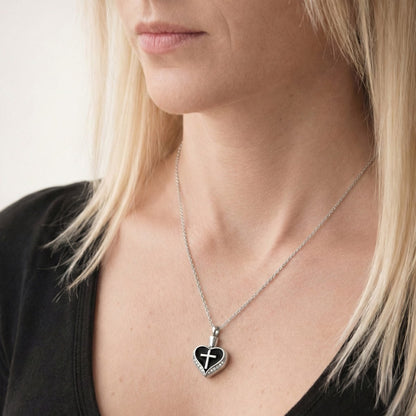 Cœur Croix du Souvenir urne noir au cou, bijou discret symbole d’attachement et de mémoire