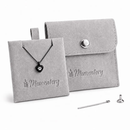 Coffret Mementery avec collier cœur empreinte noir, pochon velours et kit de remplissage inclus
