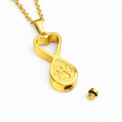 Détail du compartiment sécurisé du collier empreinte éternelle en acier inoxydable doré