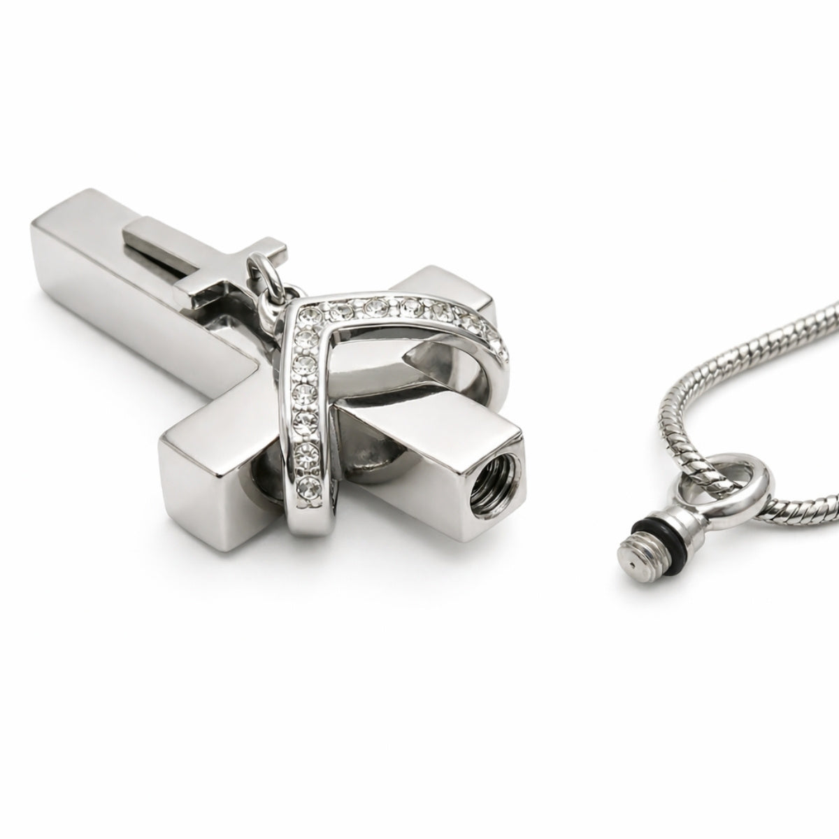 Détail du compartiment interne sécurisé de la Croix du Souvenir urne argenté avec fermeture à vis