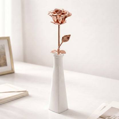 Fleur d’Éternité urne rose présentée dans une ambiance claire et élégante