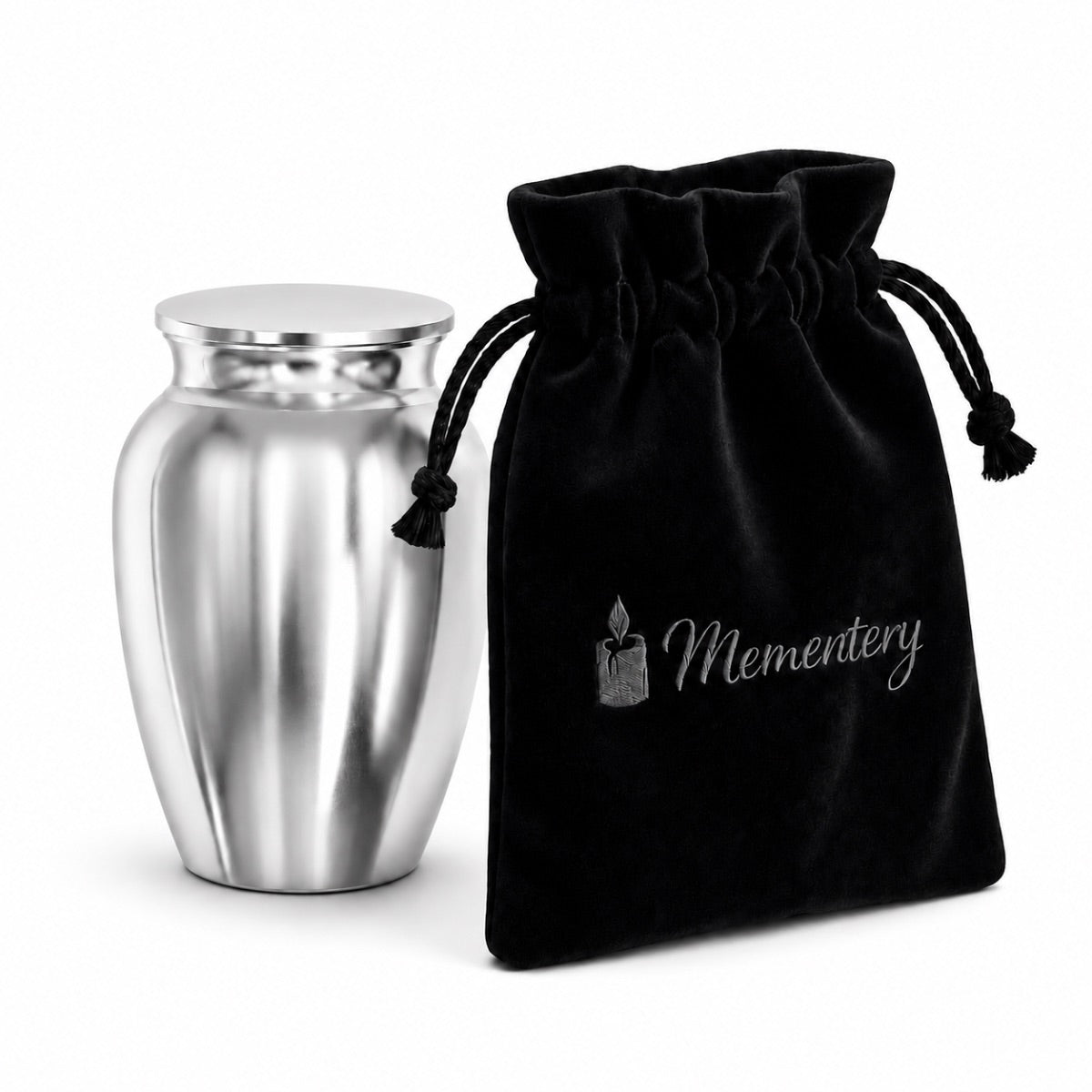 Coffret Mementery avec Urne du Souvenir Éternel argenté et pochon de protection inclus